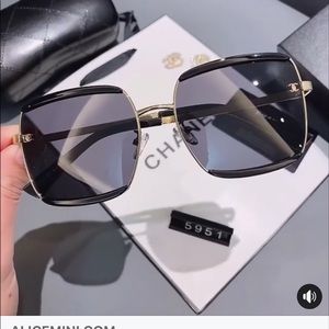 Meet your Posher, Albarita